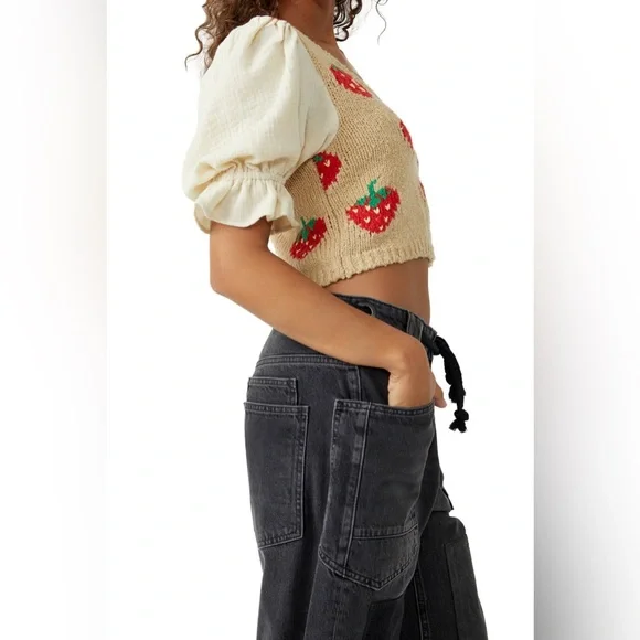 𝓯𝓹 Free People ~ Strawberry Jam Mixed Media Top - Picture 6 of 16